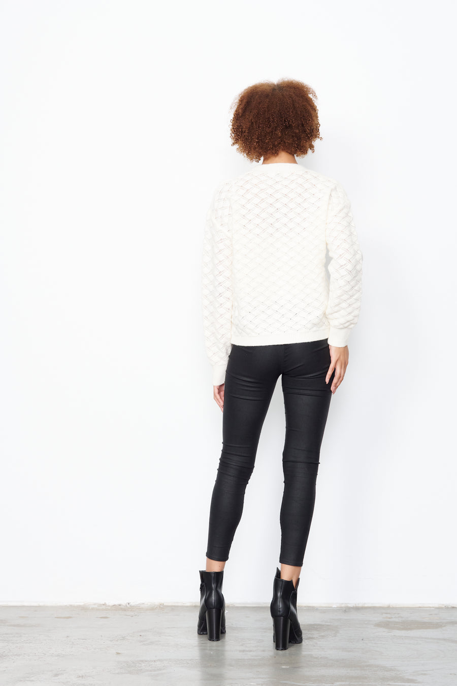 CAJU | Asymmetrical Hem Jumper