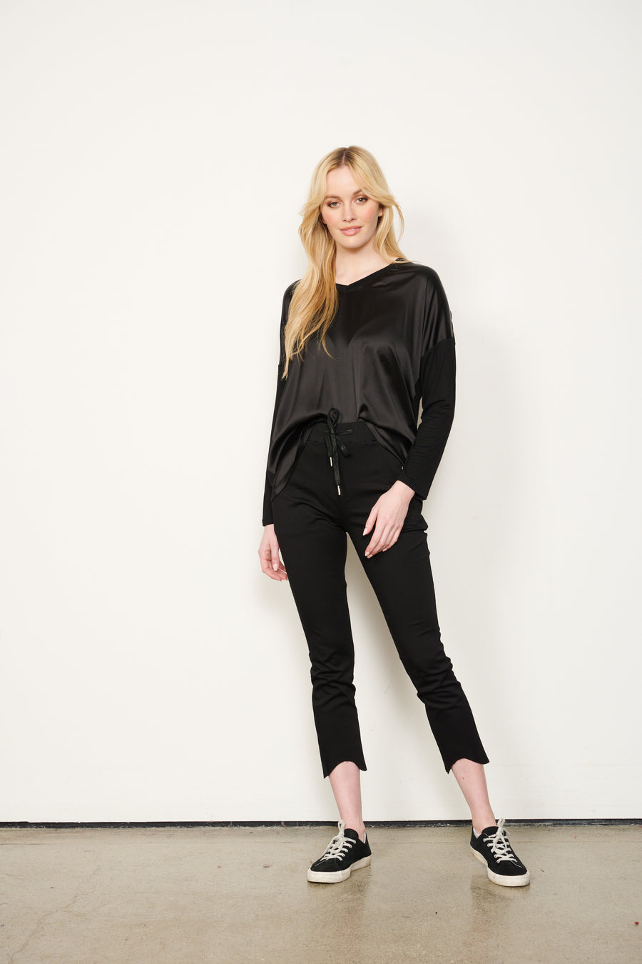 HOLMES & FALLON | Sparkle Drawstring Pant