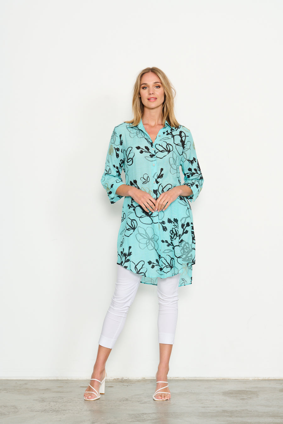 HOLMES & FALLON | Printed Shirt w/scoop Hem