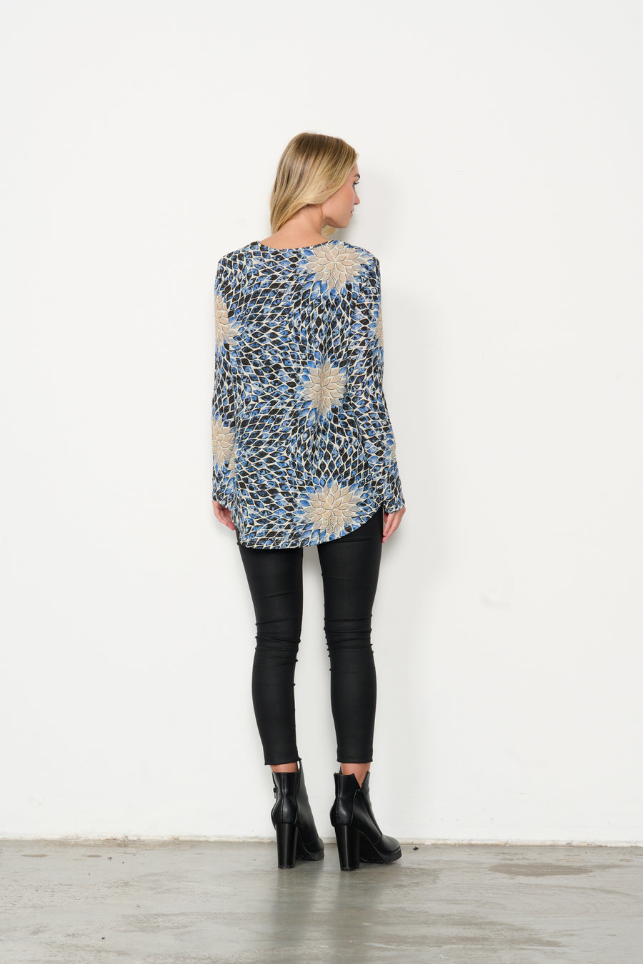 HOLMES & FALLON | Sunflower Print Top