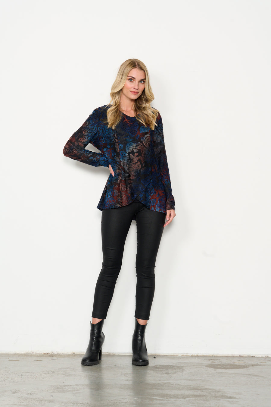 HOLMES & FALLON | Jacquard Print Top