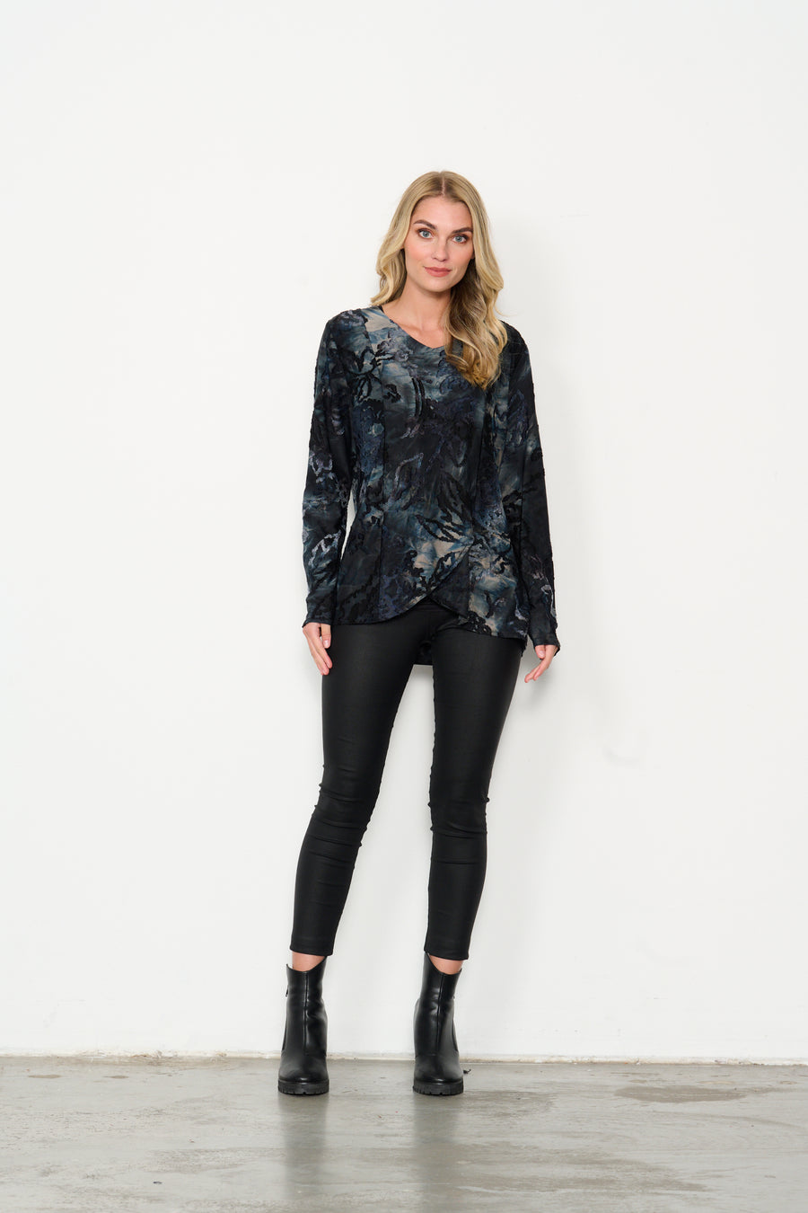 HOLMES & FALLON | Jacquard Print Top