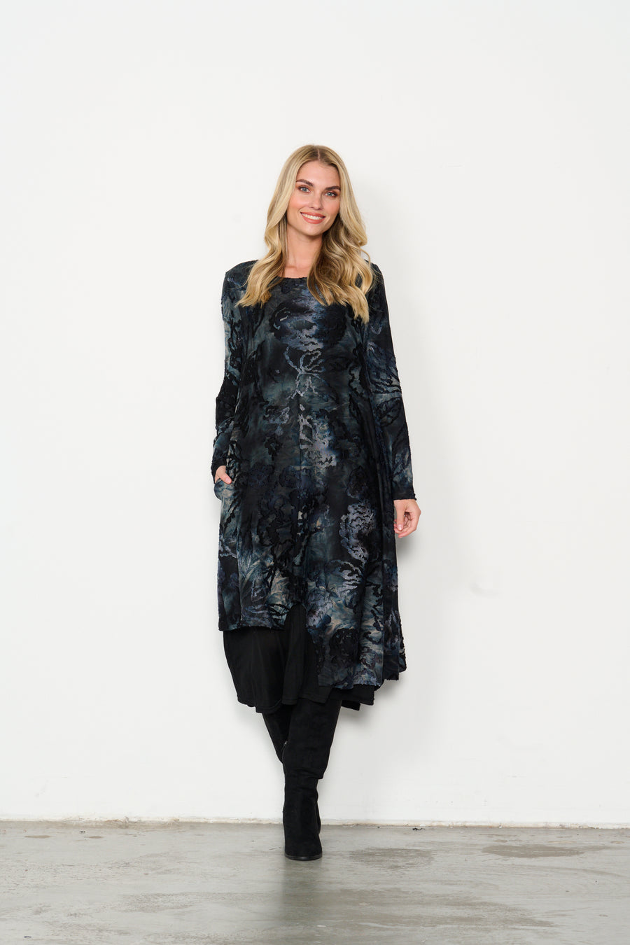 HOLMES & FALLON | Jacquard Print Dress