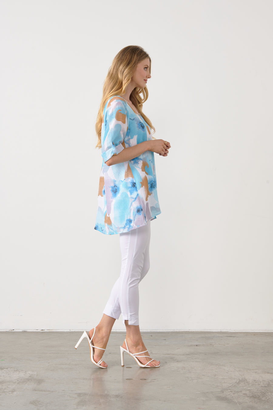 HOLMES & FALLON | Button Hem Tunic